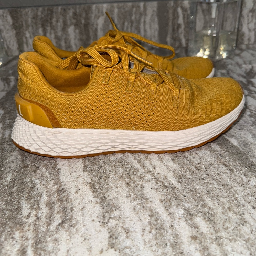 NOBULL ripstop runners - wheat